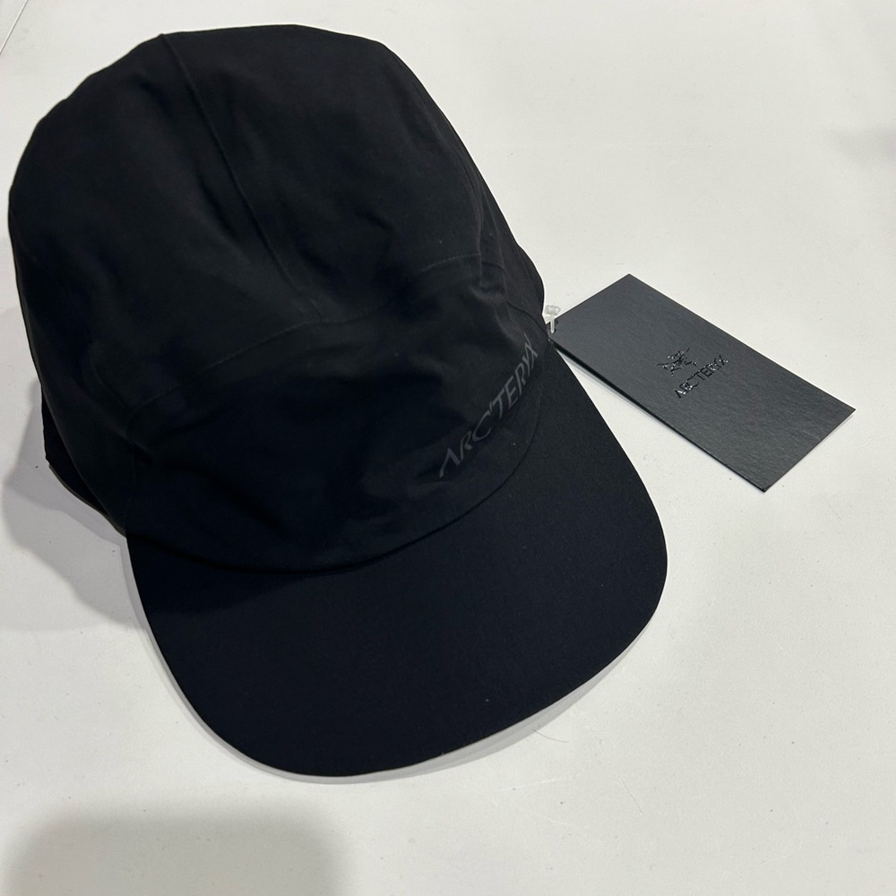 Arc’teryx Women's Men's Paltz Cap Black NWT Softshell Hat Performance S/M